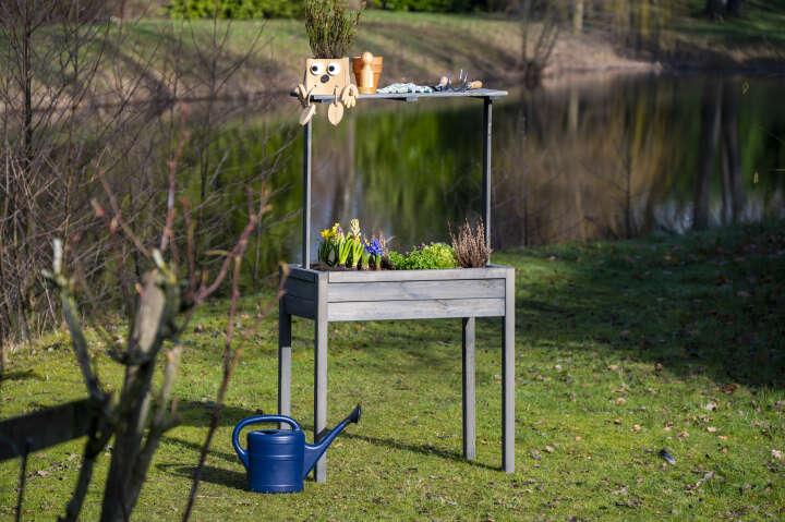 dobar Hochbeet Florenz mit erhöhter Ablage